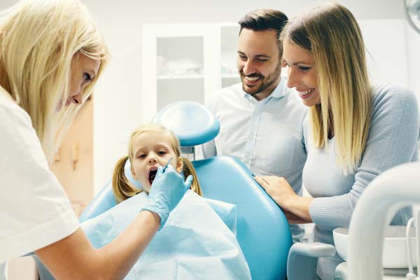 how family dentistry encourages healthy habits at home